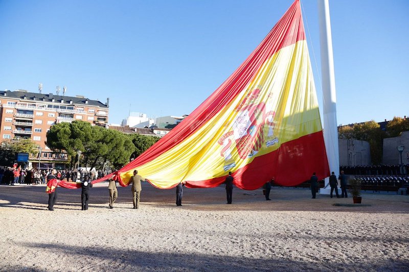 День Конституции в Испании: праздничная программа в Торревьехе