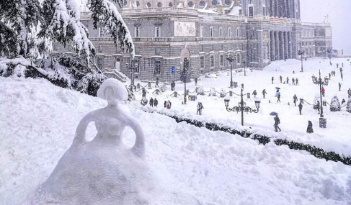 Галерея лучших снеговиков,  появившихся на улицах Мадрида после циклона «Филомена»