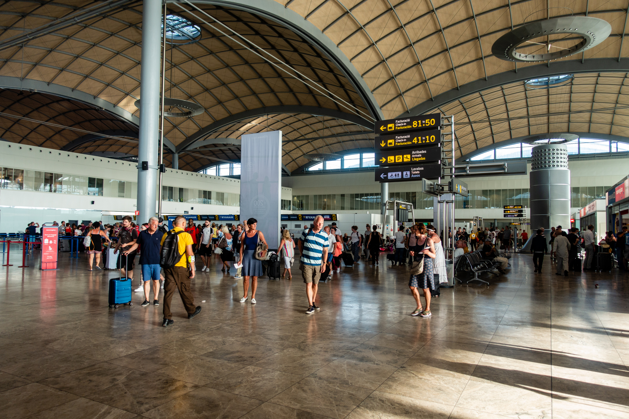 Аэропорт Аликанте установил новый рекорд по пассажиропотоку