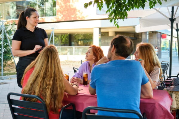 Испания стала главным источником новых рабочих мест в ЕС